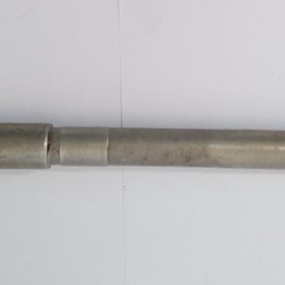 IŽ PRIEKINIO RATO AŠIS BE VERŽLĖS 7.109-3101082