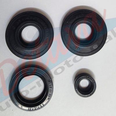 Rinkinys variklio riebokšlių 4VNT mopedui VERHOVINA 2VNT- 35X14,8X7 ; 32X21X6,5 ; 8X16X7