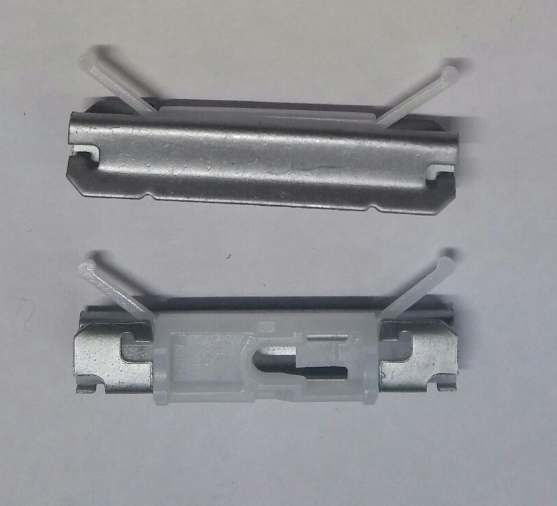 Laikiklis priekinio stiklo moldingo BMW X3 (F25), X4 (F26) 09.10-03.18 51137379033